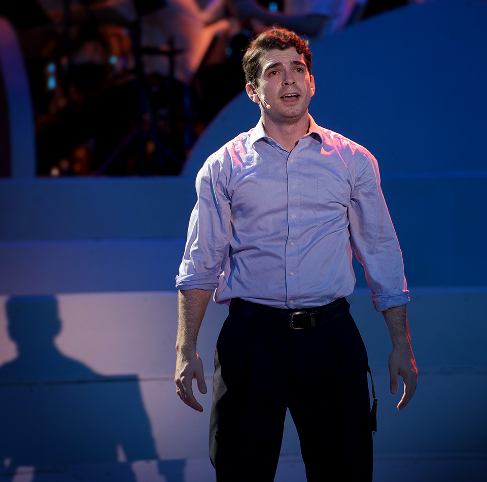 Actor playing Frank Abignale Jr. singing a solo